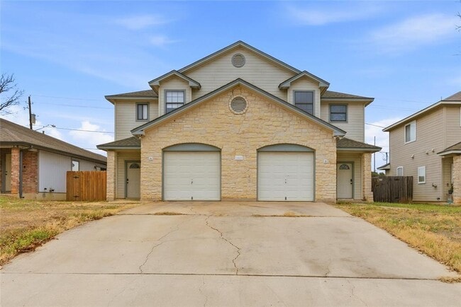 Building Photo - 2622 Gwendolyn Ln