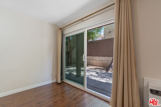 Foto del edificio - 320 S Ardmore Ave