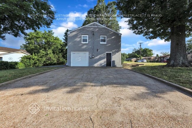 Building Photo - 3331 Panorama Dr