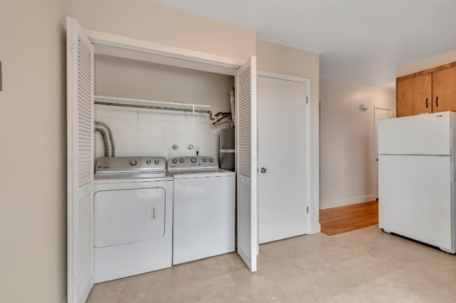 Foto del edificio - 475 N St E