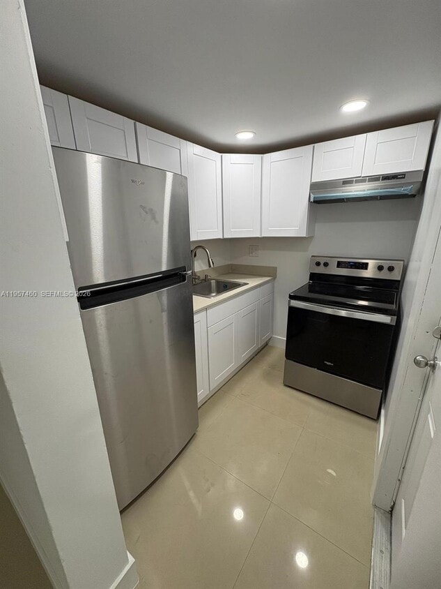 Building Photo - 101 SE 6th Ave