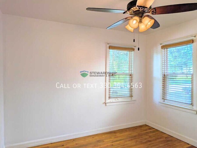 Foto del edificio - 1512 Forest Ave SE