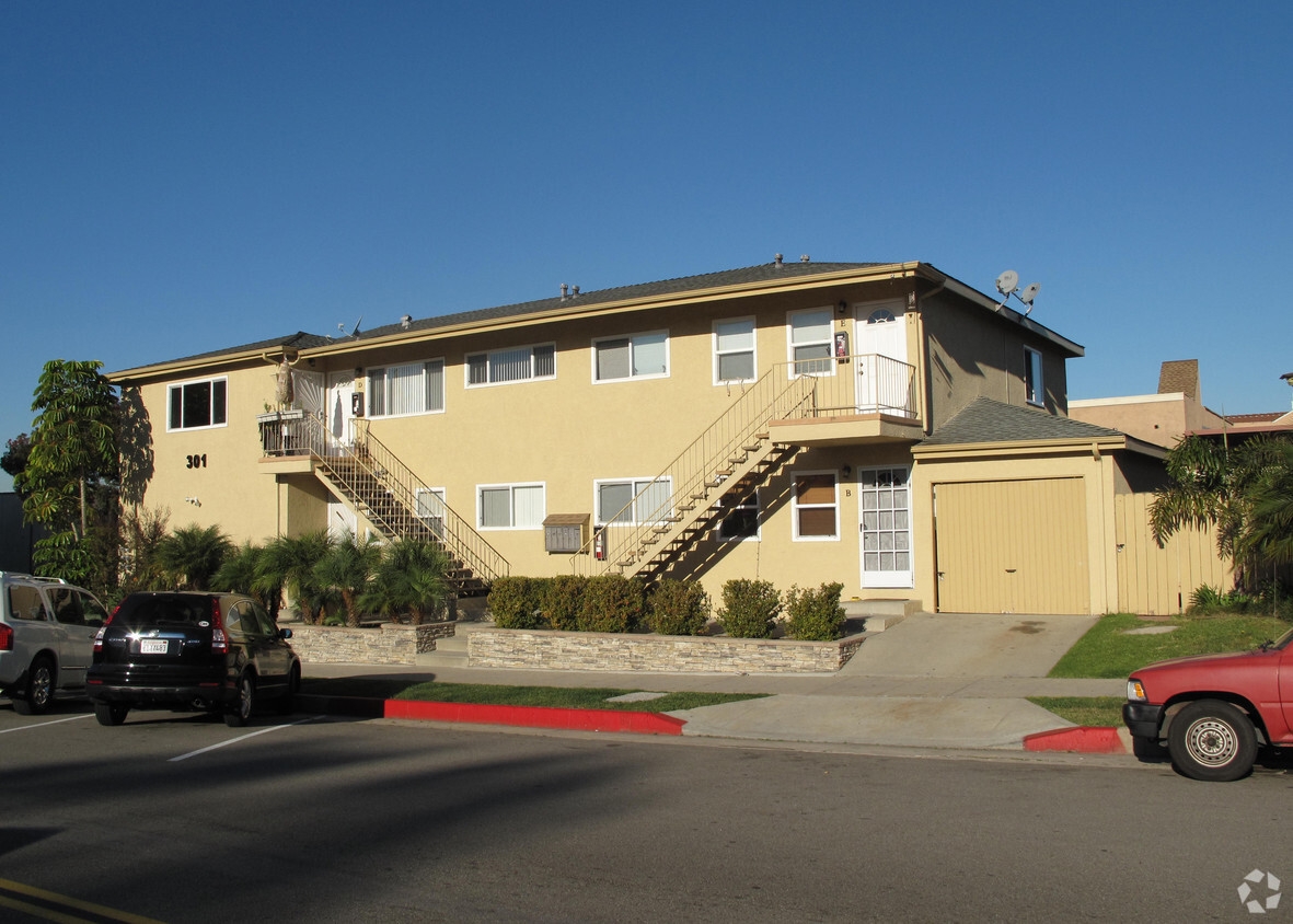 Foto del edificio - 301-311 Carnelian St
