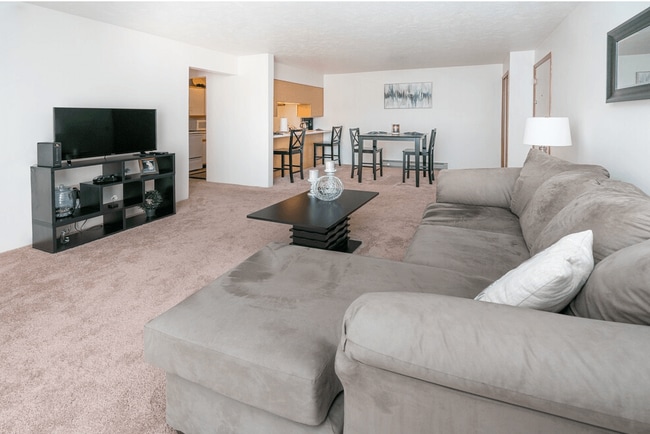 Building Photo - Fenton Estates Apartments