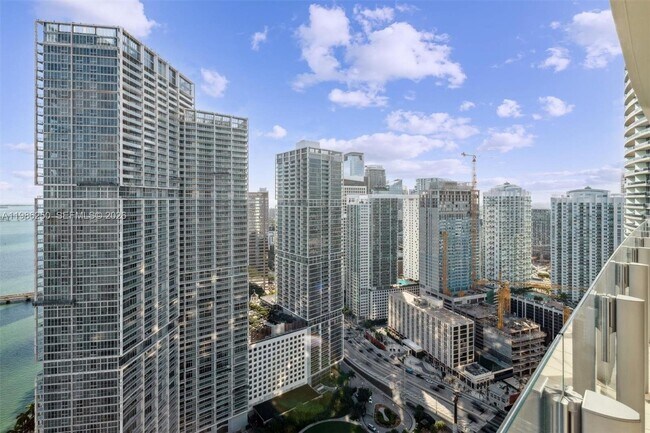 Foto del edificio - 300 Biscayne Blvd Way