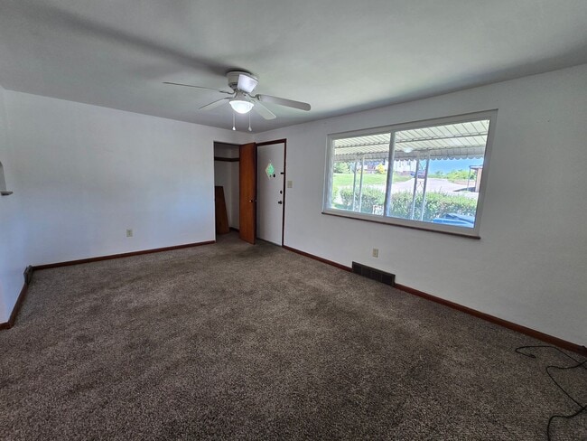 Building Photo - 6388 Saltsburg Rd
