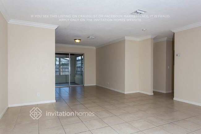 Building Photo - 1270 SW 7th Ave
