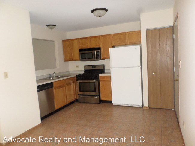 Building Photo - 4100 Rivertowne Dr