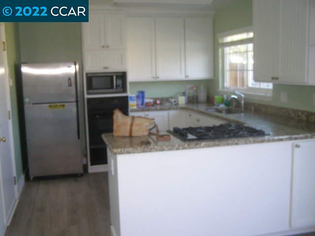 Foto del edificio - 7527 Sutton Ln