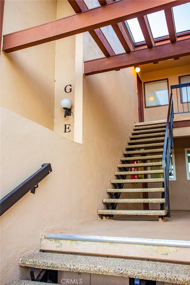 Foto del edificio - 5937 Armaga Spring Rd