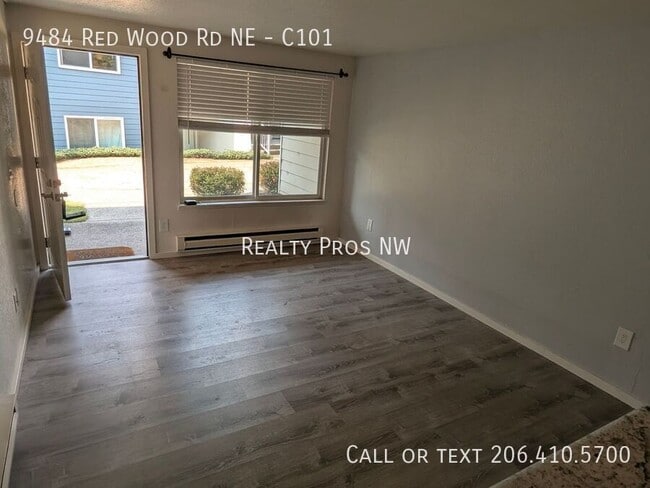Building Photo - 9484 Red-Wood Rd NE