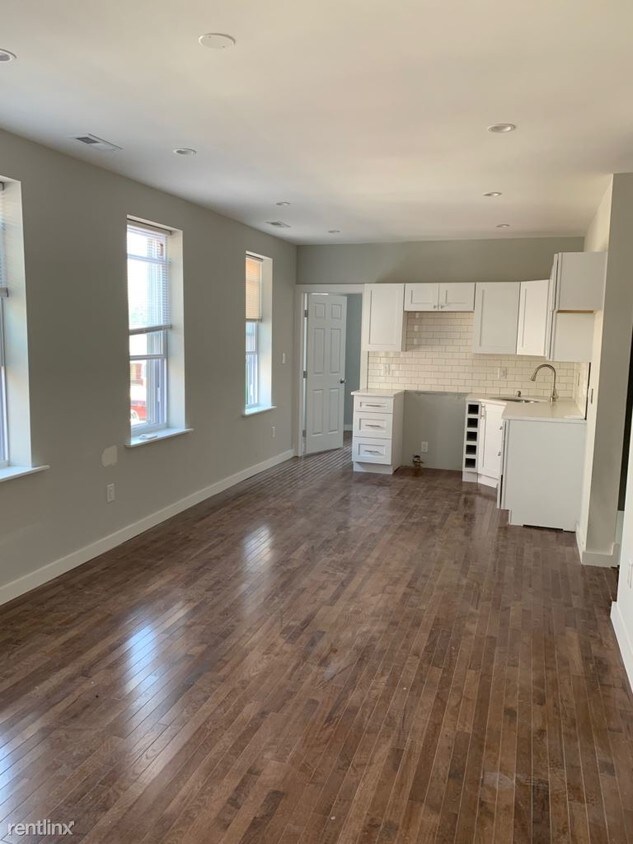 Primary Photo - 2 br, 1 bath Apartment - 5408 Baltimore Ave
