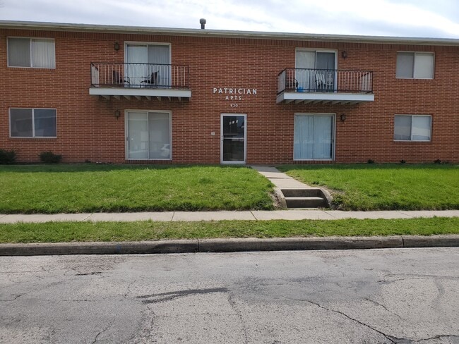Building Photo - 820 4TH ST