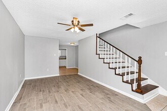 Building Photo - 12240 Jackson Rd