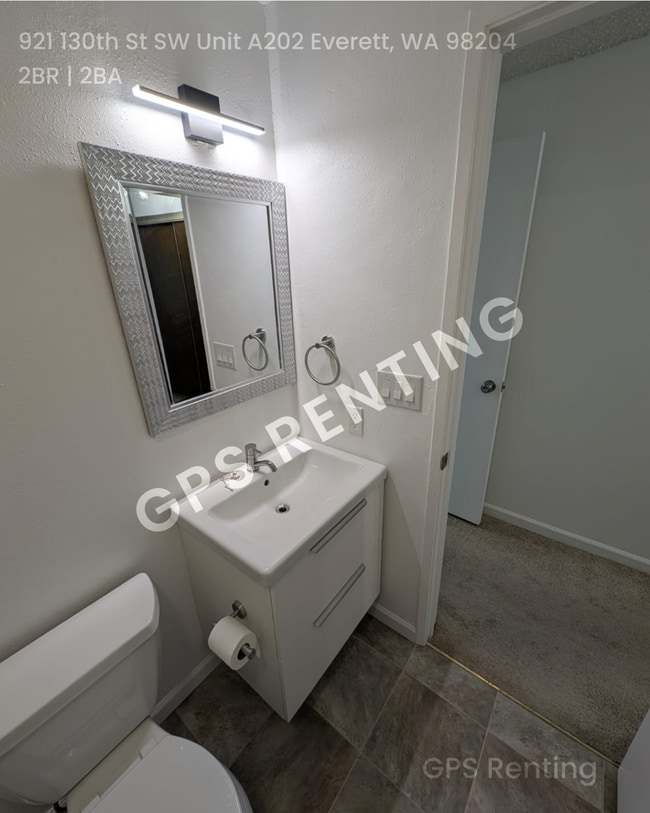 Foto del edificio - Renovated Bright and Open 2/2 Townhouse!!!