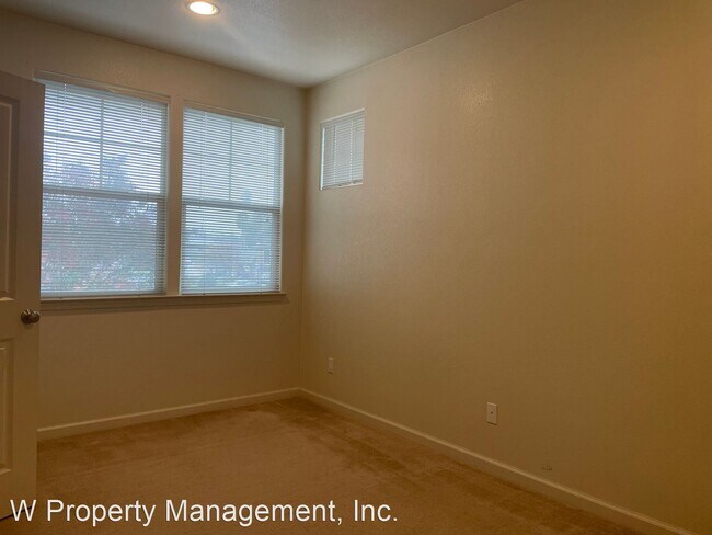 Building Photo - 3 br, 2.5 bath House - 1505 Pembleton Place