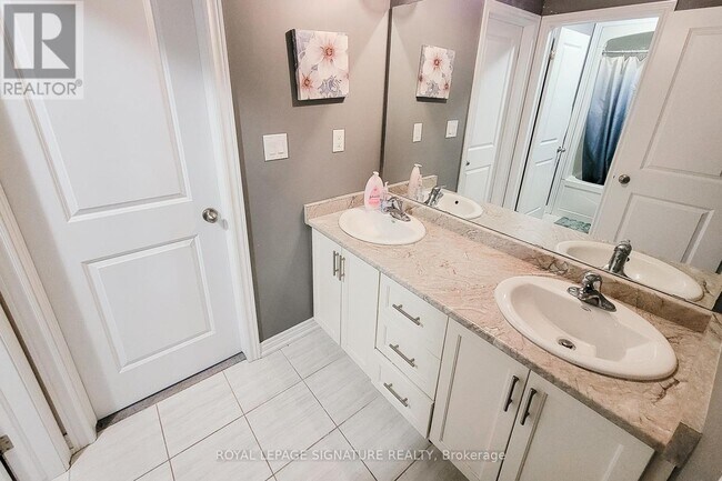 Photo du bâtiment - 59 Robertson Rd