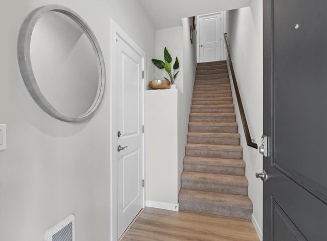 Building Photo - Stunningly Upgraded 2-Bed, 2.5-Bath Townho...
