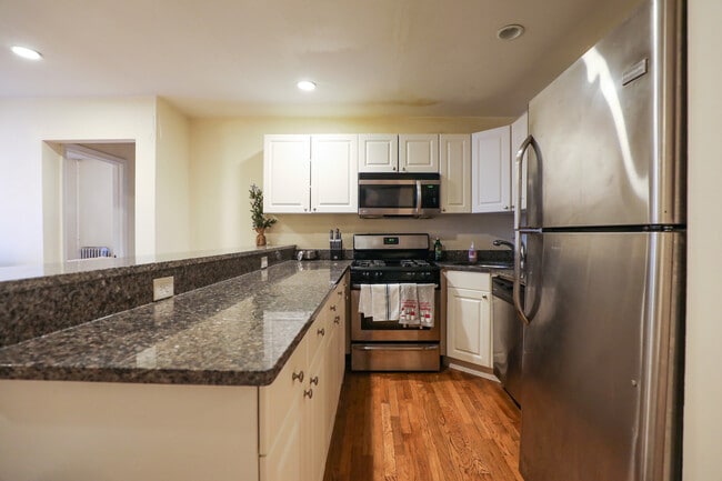 Photo - 324 St Paul St Apartment