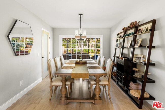 Foto del edificio - 28667 Acacia Glen St