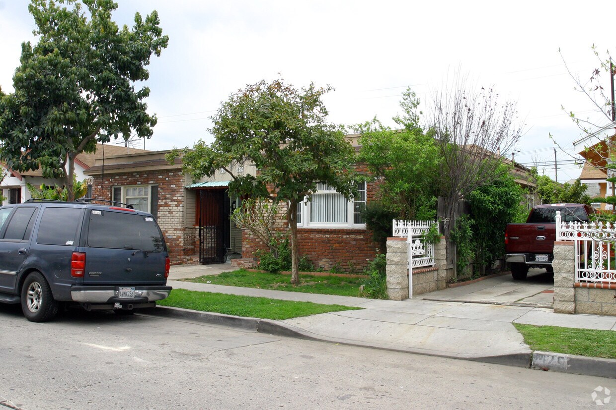 Primary Photo - 1417-1419 Lemon Ave
