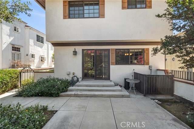 Building Photo - 1128 Huntington Dr