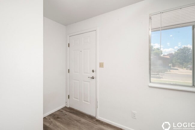 Building Photo - 266 N 300 W