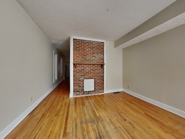 Foto del edificio - 1365 Indianola Ave