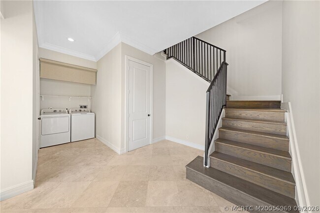 Building Photo - 4339 Bougainvilla Dr