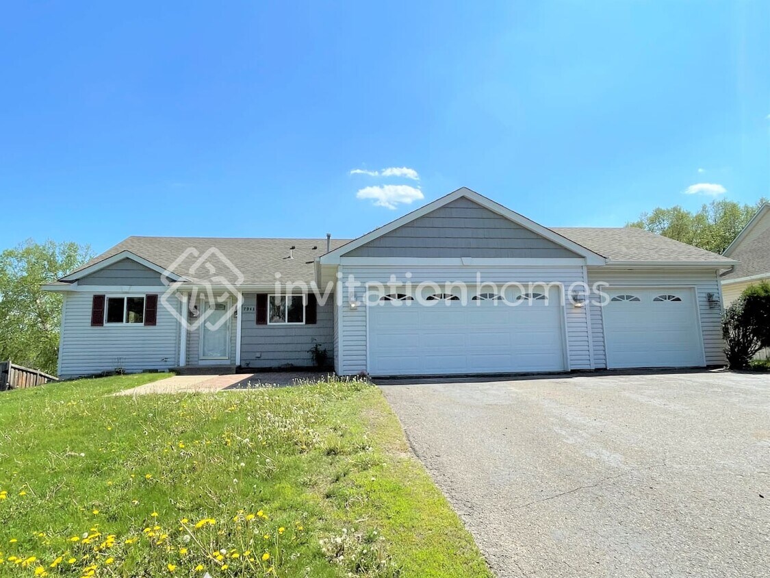 Foto principal - 7943 Charles Way