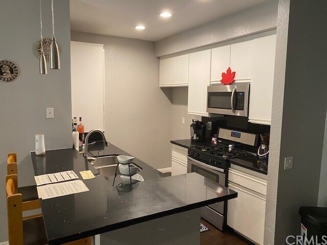 Foto del edificio - 10631 Lakeside Dr S