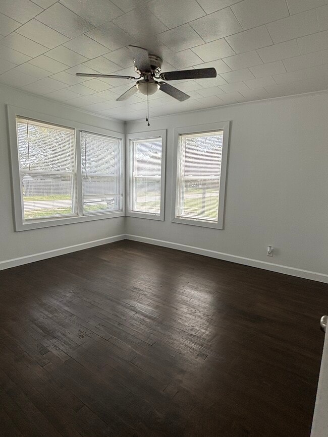 Building Photo - 408 S Fordyce St