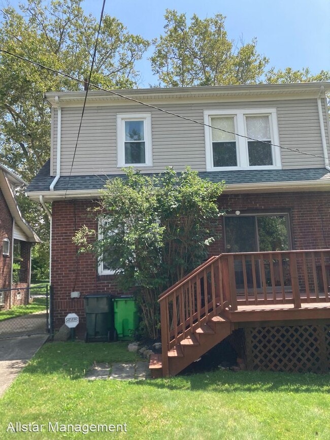 Foto del edificio - 3 br, 1 bath House - 4742 Burleigh Rd