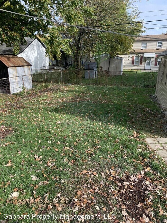 Building Photo - 3 br, 1.5 bath House - 20649 Kenosha