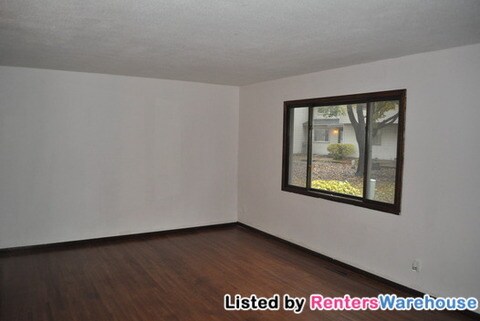 Building Photo - 16104 Foliage Ave W