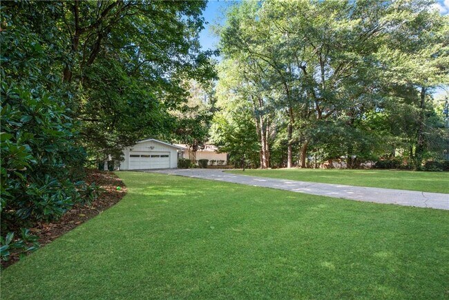 Foto del edificio - 1515 Northridge Rd