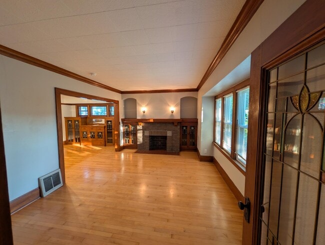 Building Photo - 1418 N 57th St