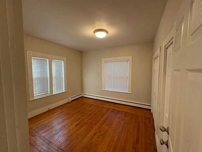 Foto del edificio - 24 Washington Ave