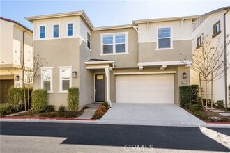 Building Photo - 947 Aurora Ln