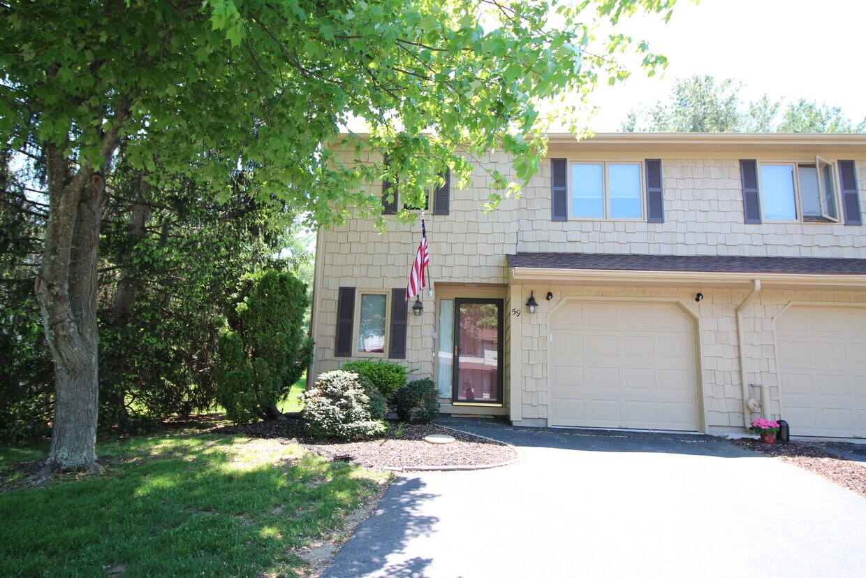 59 Cortland Way Unit 59, Newington, CT 06111 Condo for Rent in Newington, CT