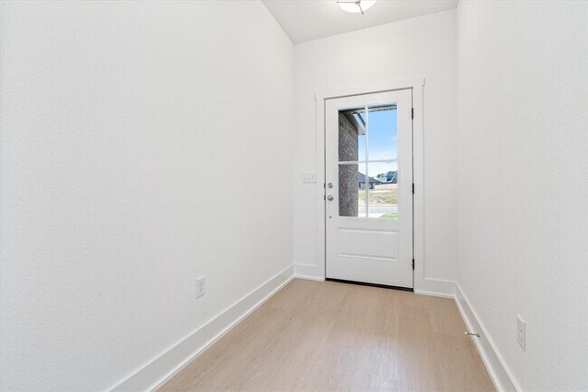 Foto del edificio - 7004 SW Orange Ave