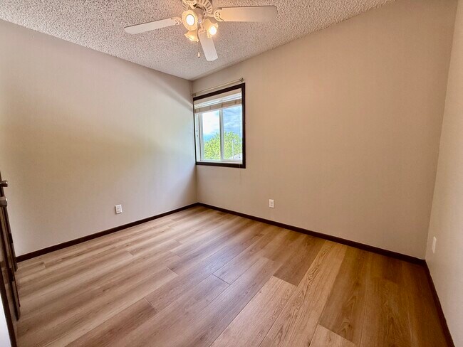 Foto del edificio - Elmcrest Estates