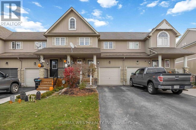 Building Photo - 87 Warman St