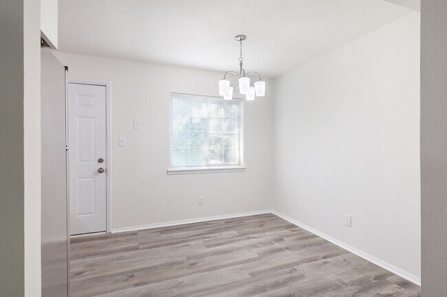 Foto del edificio - 641 Powder Springs St