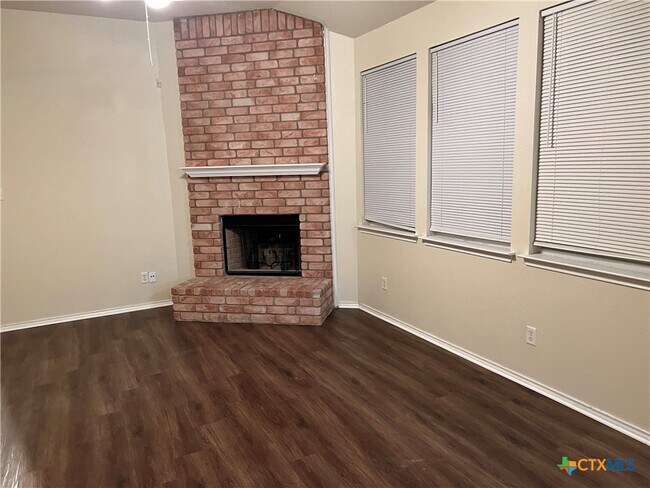 Building Photo - 341 Placid Meadow