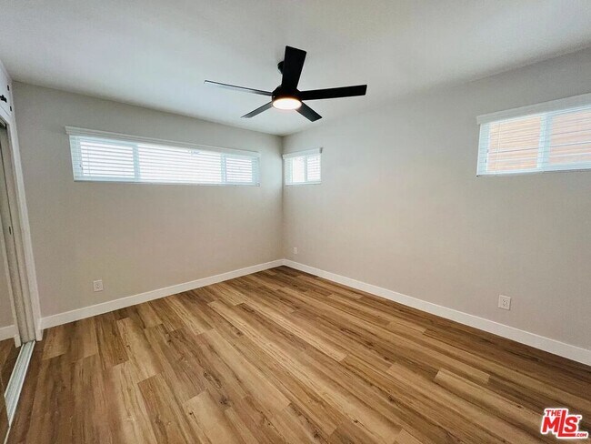 Foto del edificio - 5820 S Mansfield Ave