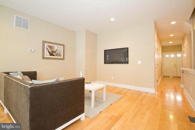 Foto del edificio - 1118 Wallace St