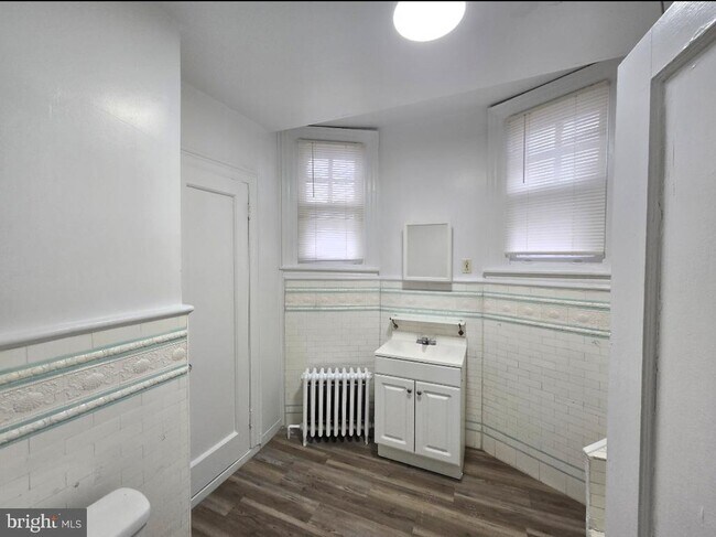 Foto del edificio - 6149 W Columbia Ave