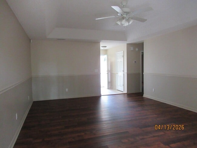 Foto del edificio - 3590 Oleander Dr