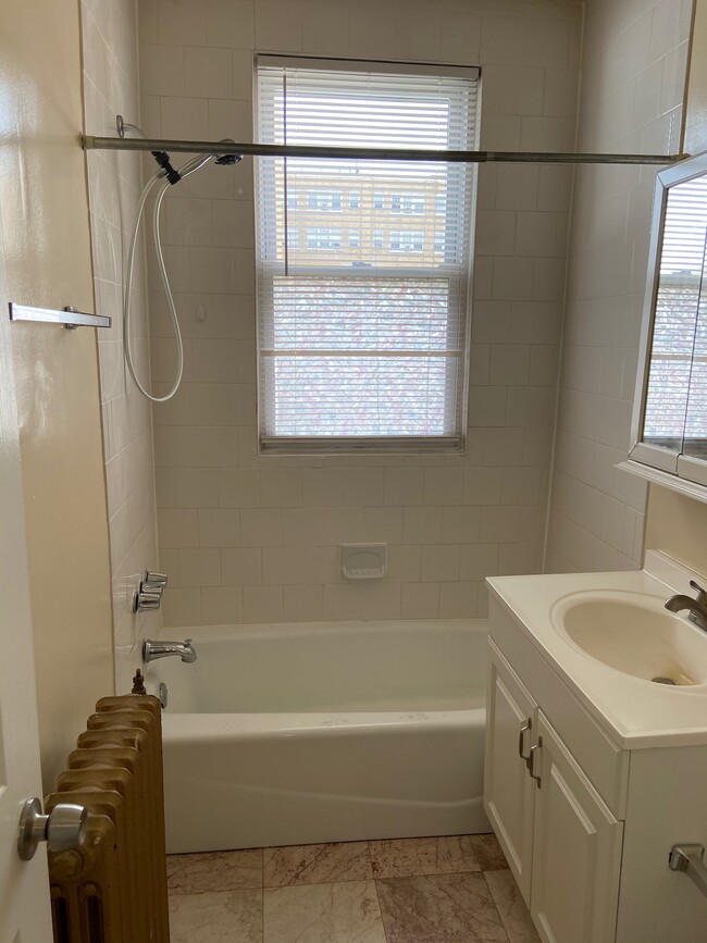 Bathroom - 1435 N St NW